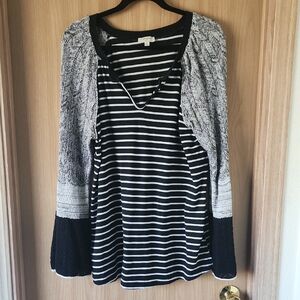 Umgee Black and Gray Striped Long Sleeve Top